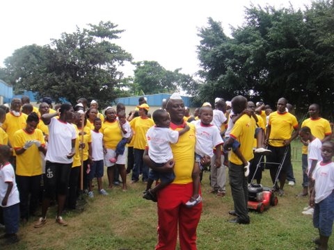 Pouponnière de Yopougon : Une journée avec les bébés abandonnés